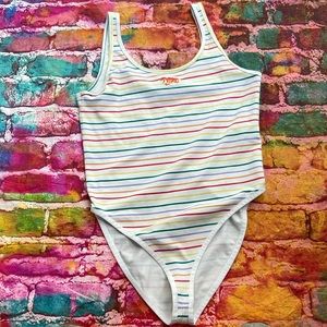 Nike Striped Rainbow Bodysuit Retro Femme Logo White Tank Top Size M G40‎